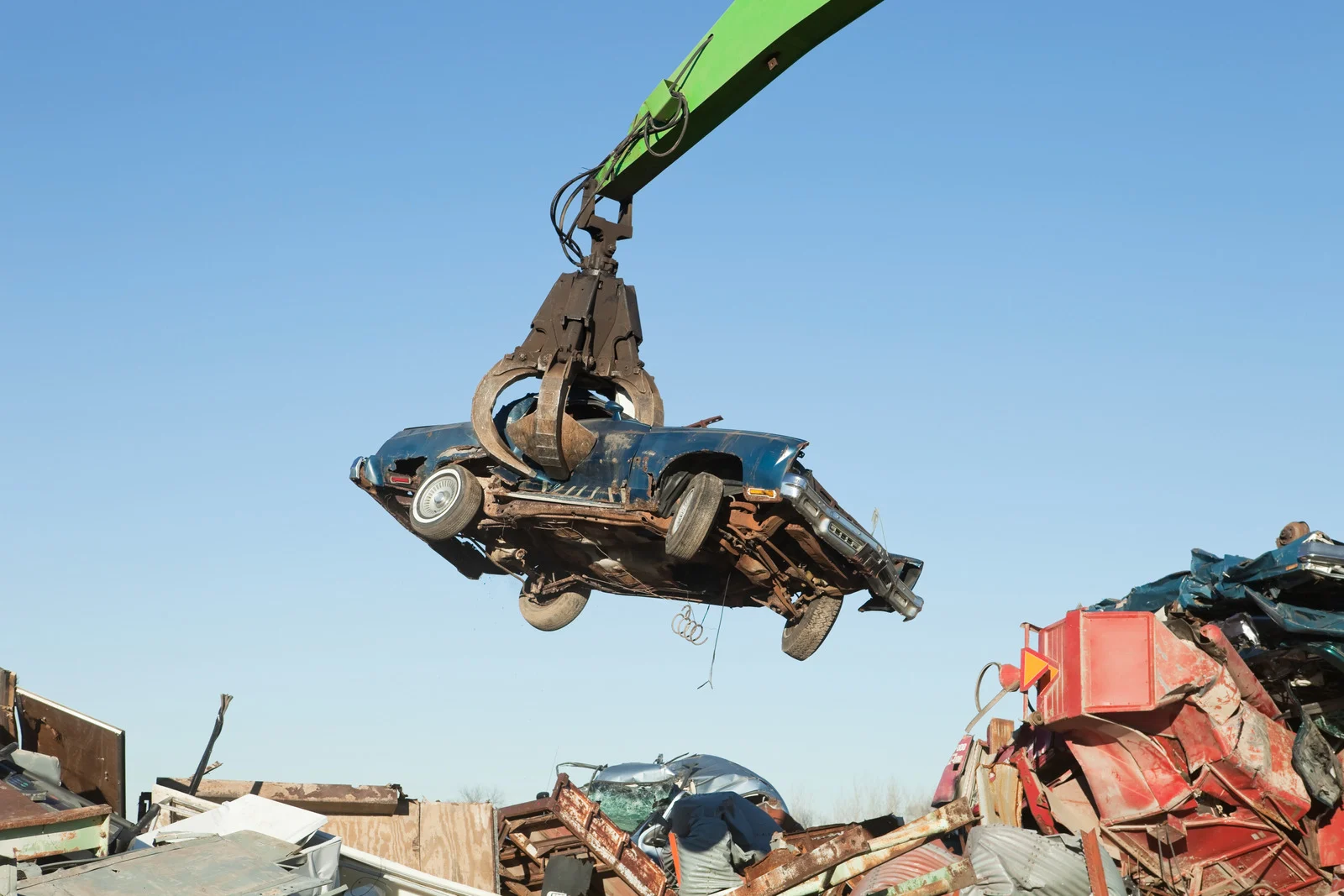Quanto costa e cosa bisogna fare per rottamare un'auto?